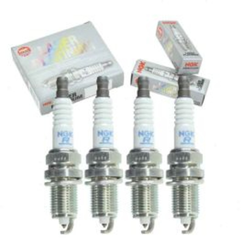 4 pc NGK Laser Platinum Spark Plugs for 1999-2001 Honda CR-V 2.0L L4