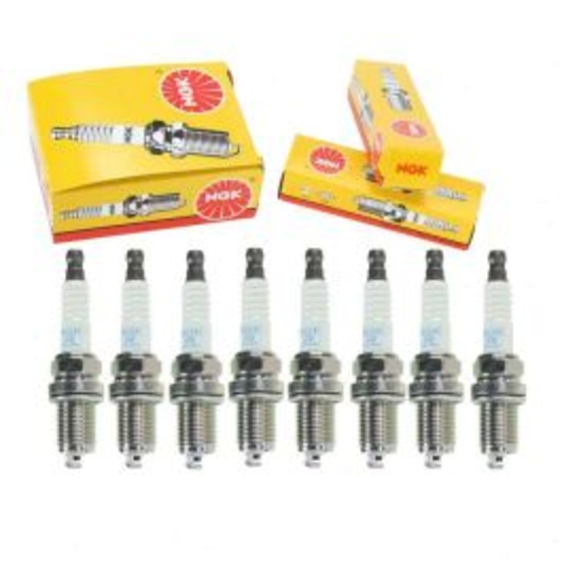 8 pc NGK Standard Spark Plugs for 2003 Jaguar Vanden Plas 4.0L V8