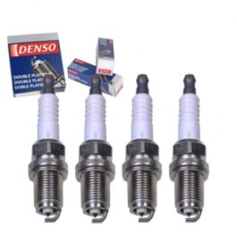 4 pc DENSO Double Platinum Spark Plugs for 1994 Geo Tracker 1.6L L4