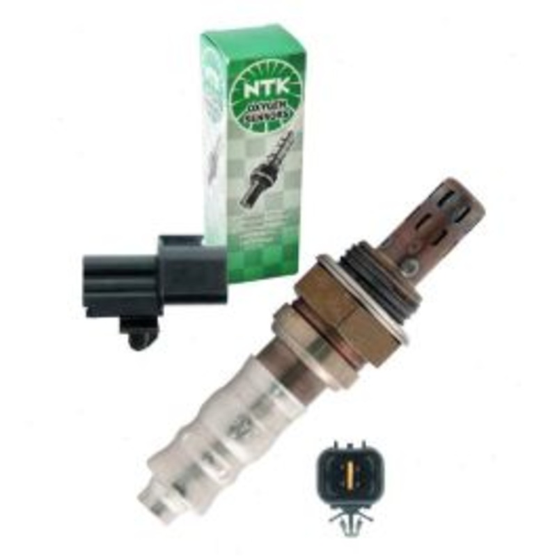 NGK NTK Upstream Right Oxygen (O2) Sensor for 1997-1998 Mitsubishi Montero Sport 3.0L V6