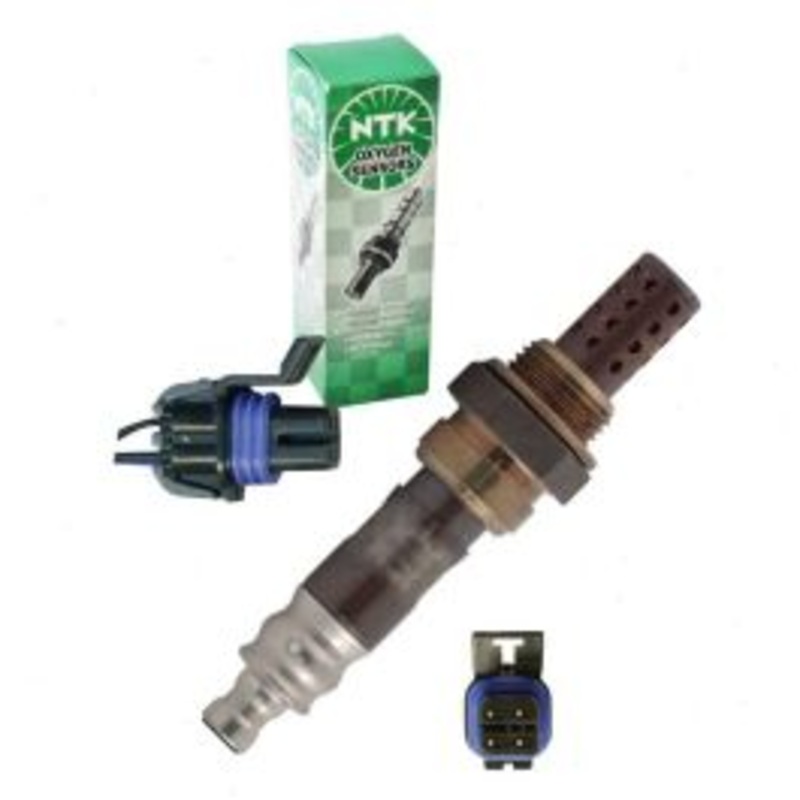 NGK NTK Upstream Right Oxygen (O2) Sensor for 2009-2010 Hummer H3T 5.3L V8