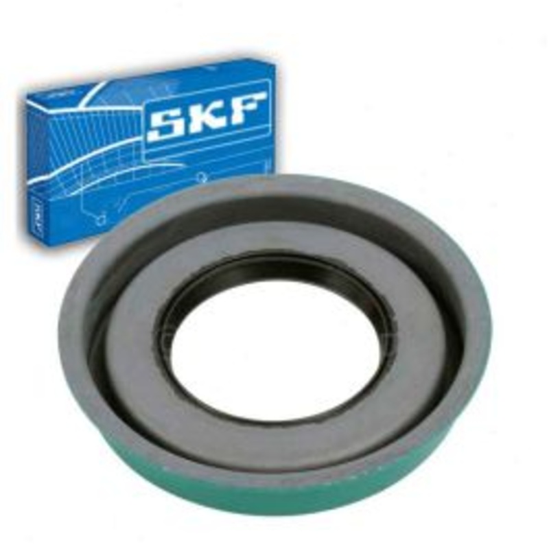 SKF Rear Wheel Seal for 2002-2009 Chevrolet Trailblazer