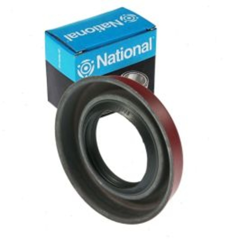 National Front Transfer Case Output Shaft Seal for 1975 International Travelall