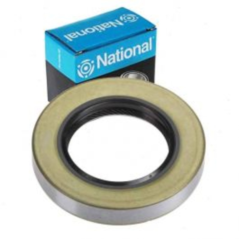 National Rear Outer Differential Pinion Seal for 1977-1981 Nissan 810
